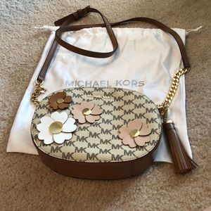NWOT Michael Kors shoulder bag